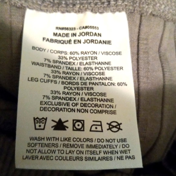 NWT Nike Yoga Luxe, Loose Fit, High Rise,Full length Yoga Pant, Size Med - Picture 7 of 7